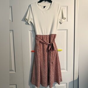 Pink & White Floral Midi Dress w/ Pockets